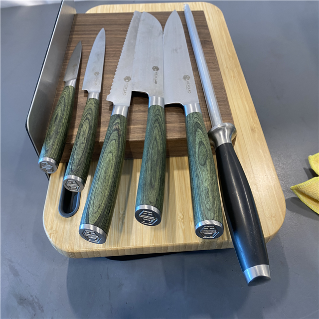 HexClad 6pc Japanese Damascus Steel Knife Set w/ Magnetic Knife Block